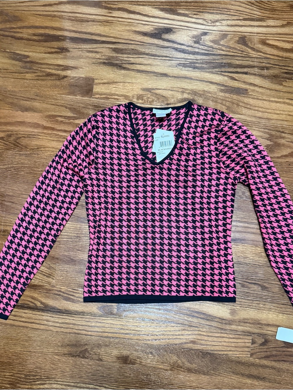 Oscar de La renta Pink & Black Houndstooth V-Neck Sweater s